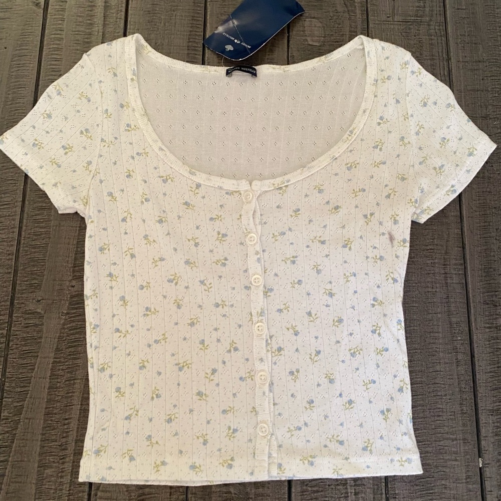 NWT Brandy Melville Floral Tee